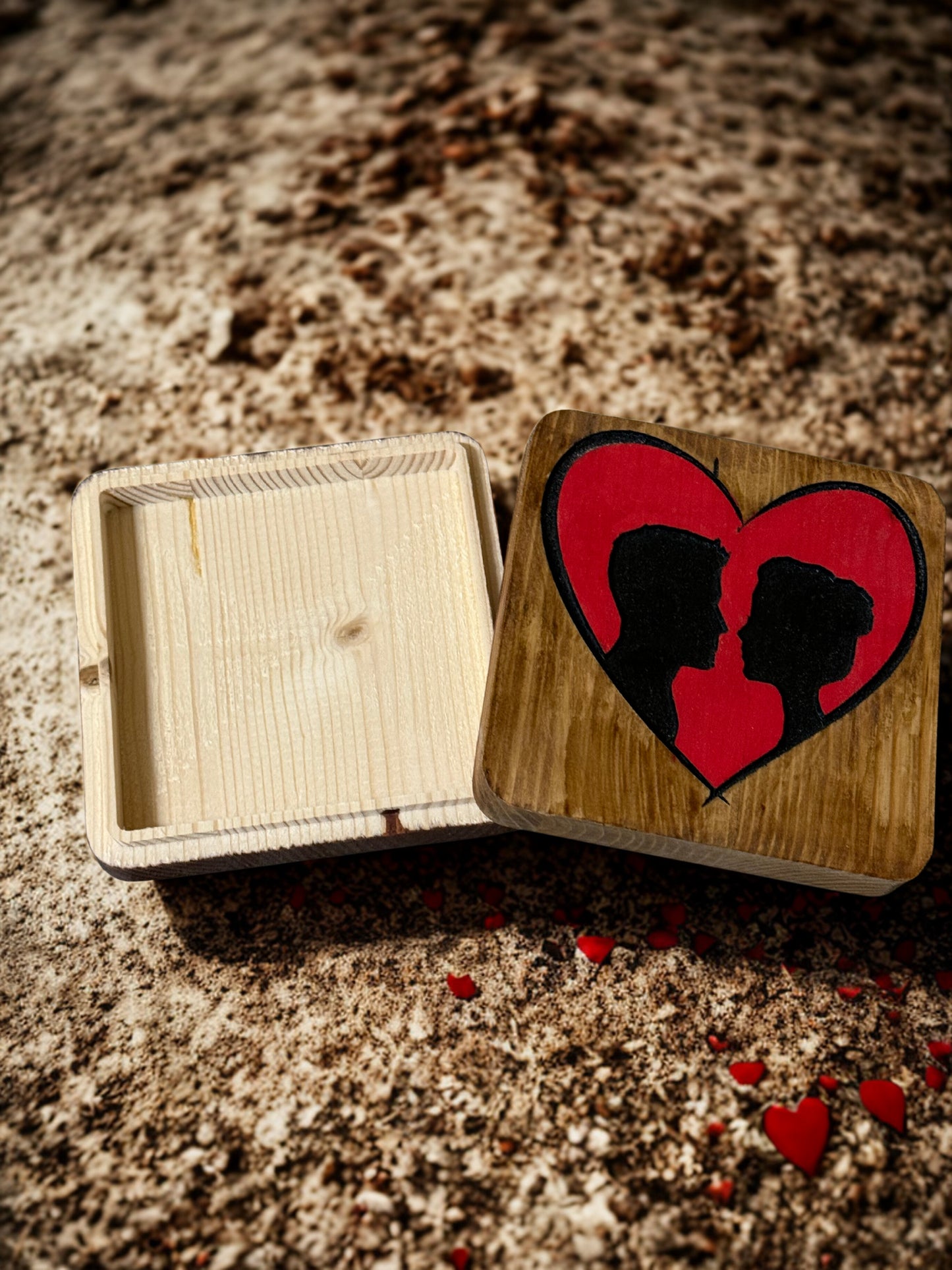 5x5 keep sake pine box